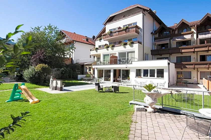 Hotel Alpina Resort - Image 1