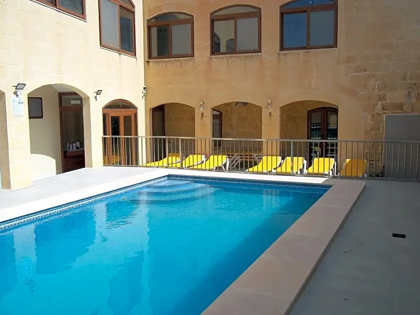 Country Inn - Image 1