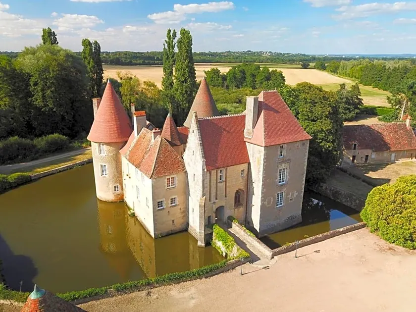 Chateau Du Marais - Image 1