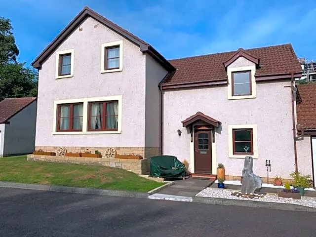 Strathdee Bed & Breakfast - Image 1