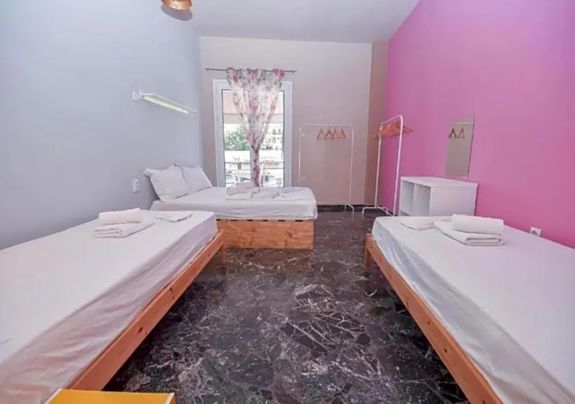 ATHENS GOLDEN TRIP Hostel - Image 1