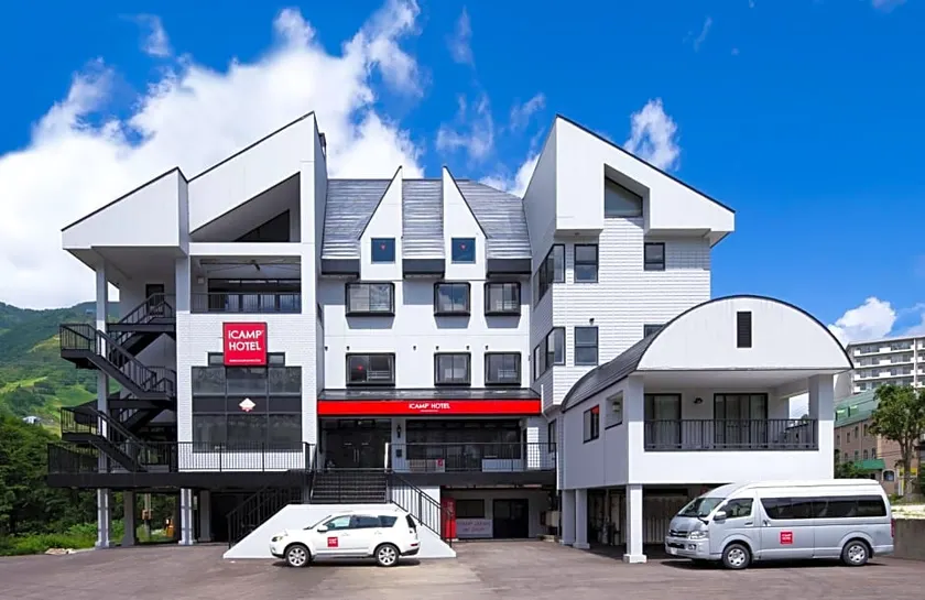 Icamp Hotel - Image 1
