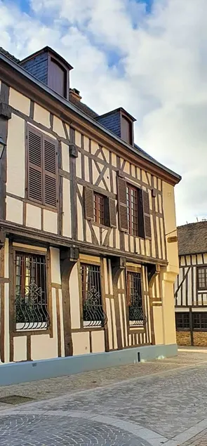 AU CHAMBELLAN - Image 1