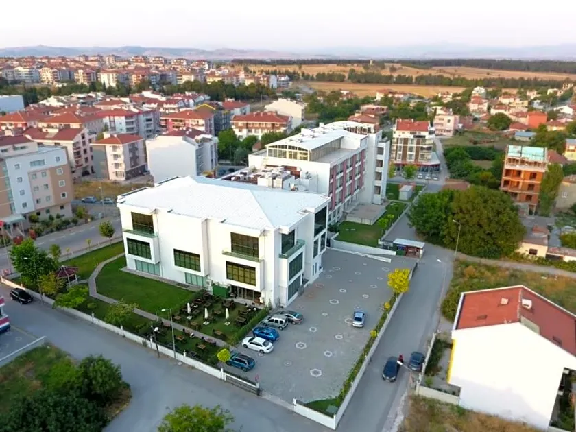 Balıkesir Öğretmenevi - Image 1