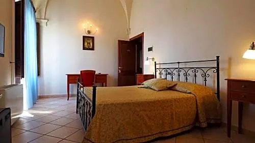 Mini Hotel Peperoncino Palace 2 - Image 1