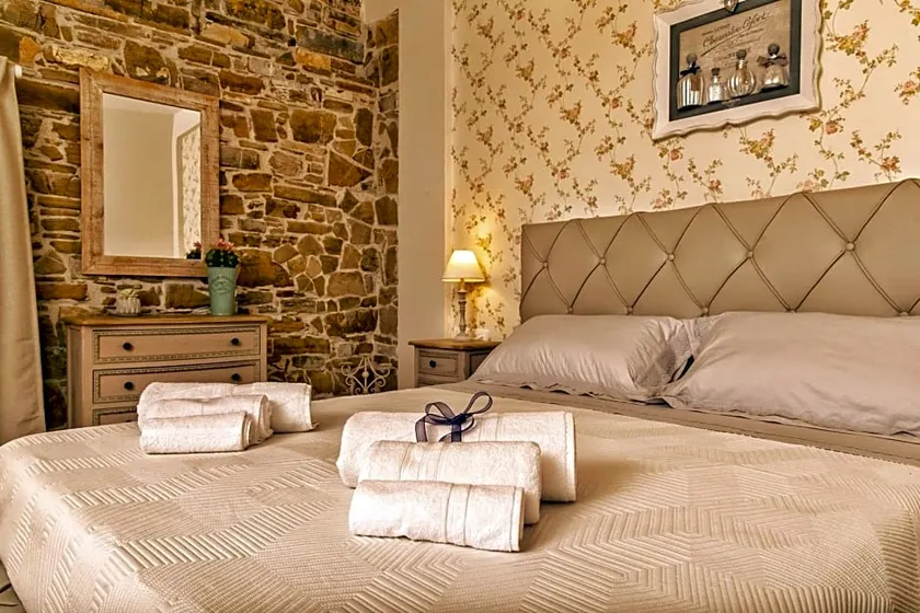 Il Mandorlo Fiorito bed and breakfast - Image 1