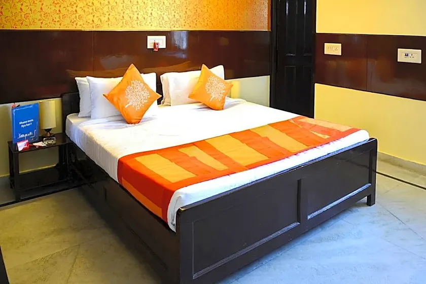 Airport Hotel Olive & Blue - Image 1