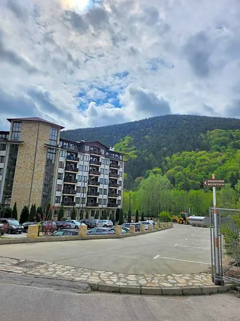 St Spas - Image 1