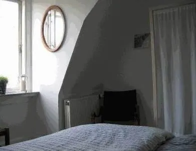 CPH Rooms - Image 1