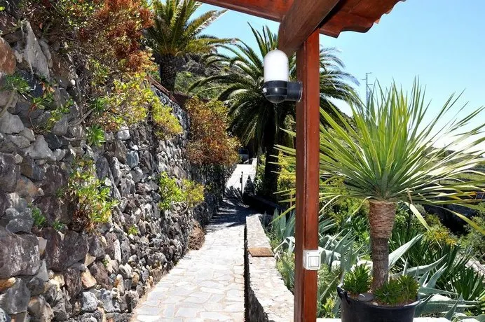 Pico Hincado Rural House - Image 1