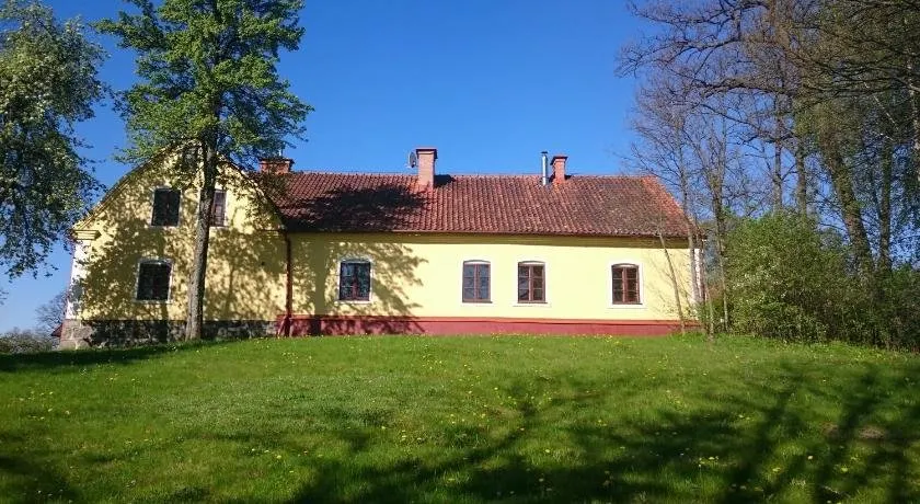 Dworek Szarki - Image 1