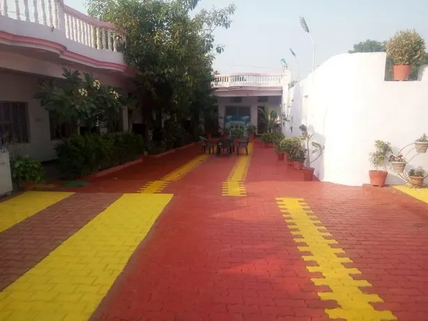Amardeep Palace - Image 1