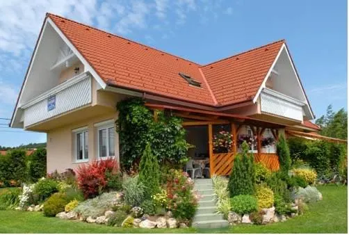 Kurucz Apartmanhaz - Image 1