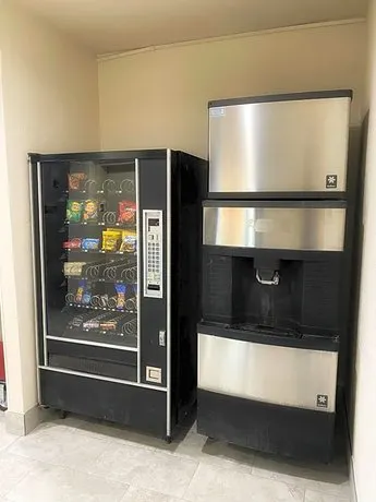 Americas Best Value Inn - Image 1