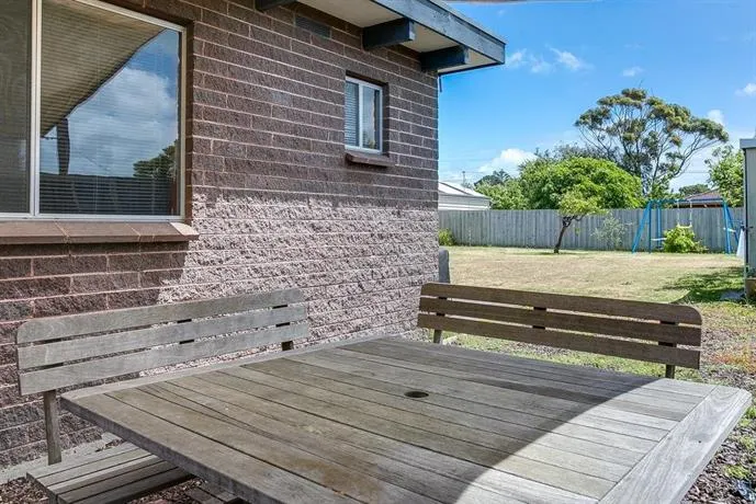 One One Eight Peninsula - Image 1