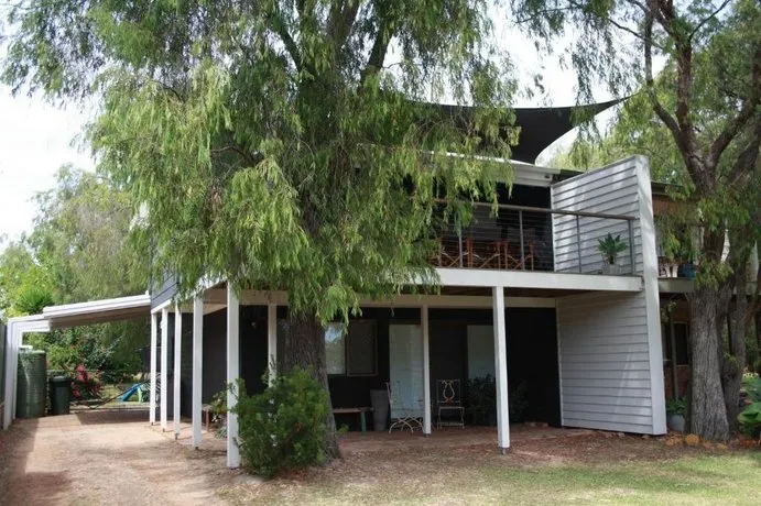 Beach Lifestyle Beach House - Image 1