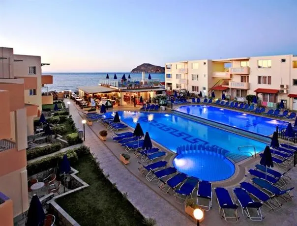 Menia Beach Hotel - Image 1