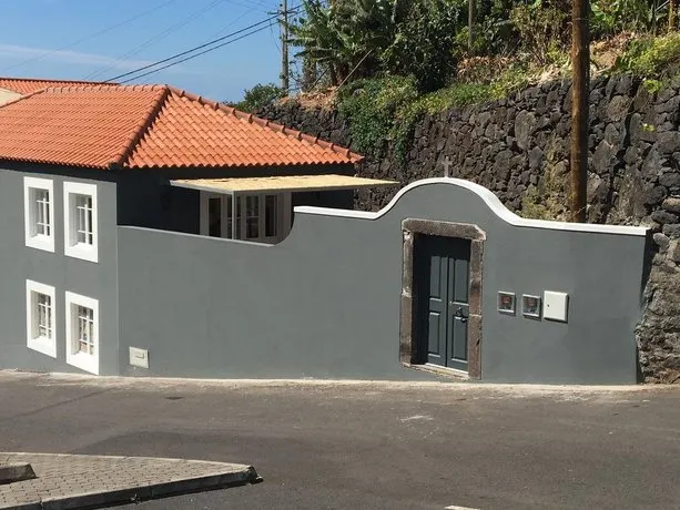 Calheta Beach House T1 - Image 1