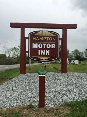 Hampton Motor Inn - Image 1