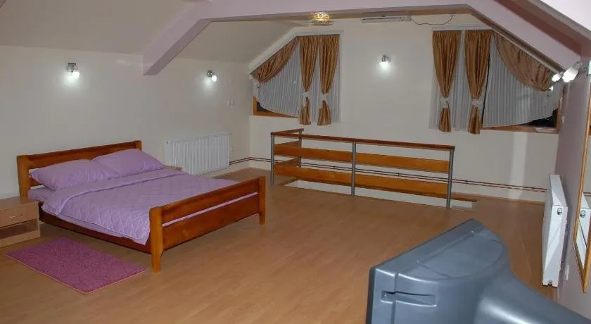 Inn Zormaris-M - Image 1