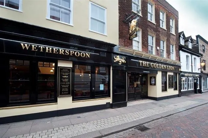 The Golden Lion Wetherspoon - Image 1