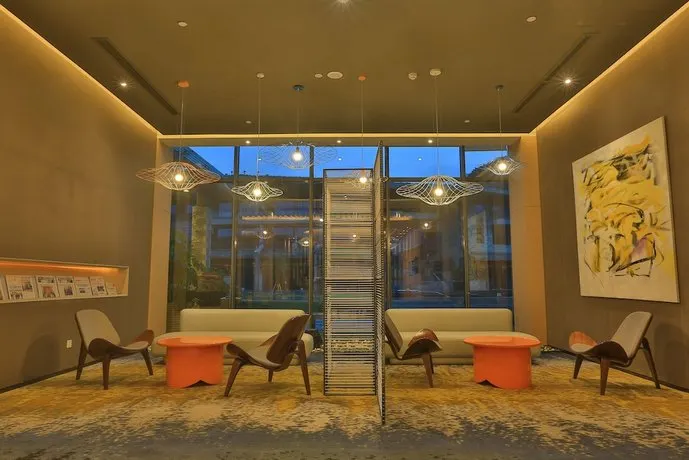 Holiday Inn Express Emei Mountain - Image 1