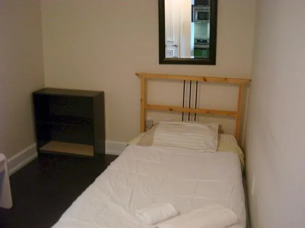 Kashaneh Guest House - Sheppard Avenue E - Image 1