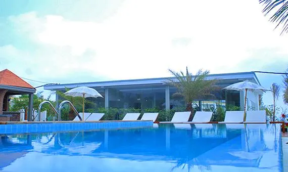 Long Set Resort - Image 1