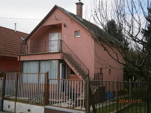 Party Lak - Image 1