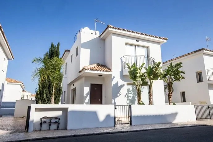 Palm Protaras - Image 1