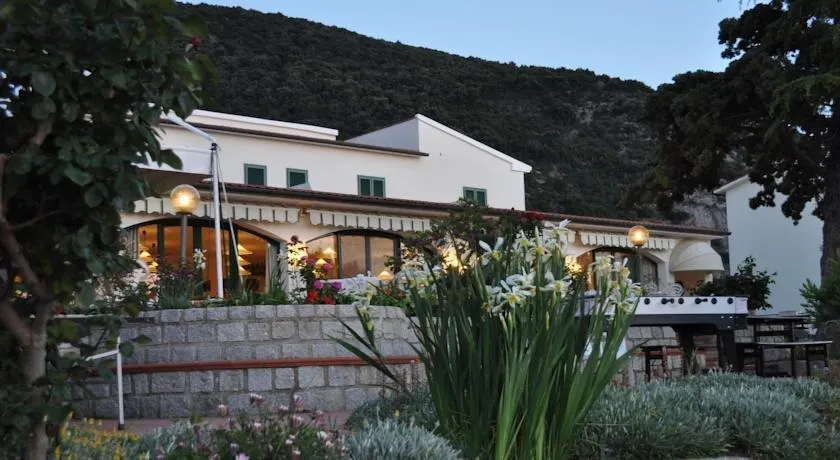 Hotel Belmare - Image 1