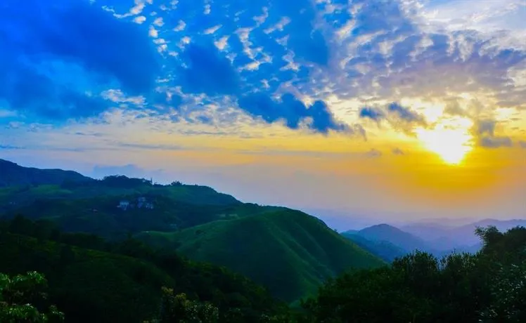 Vagamon Lake Resort - Image 1
