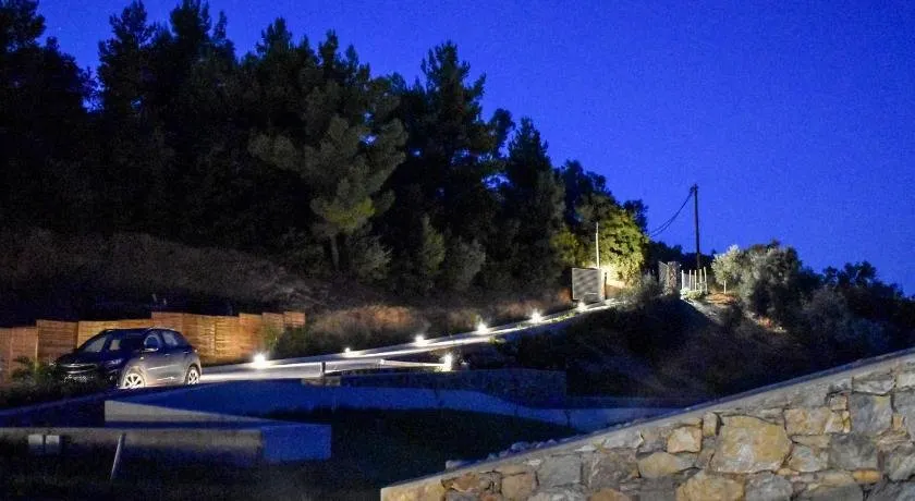 Thalasses Villas Skiathos - Image 1