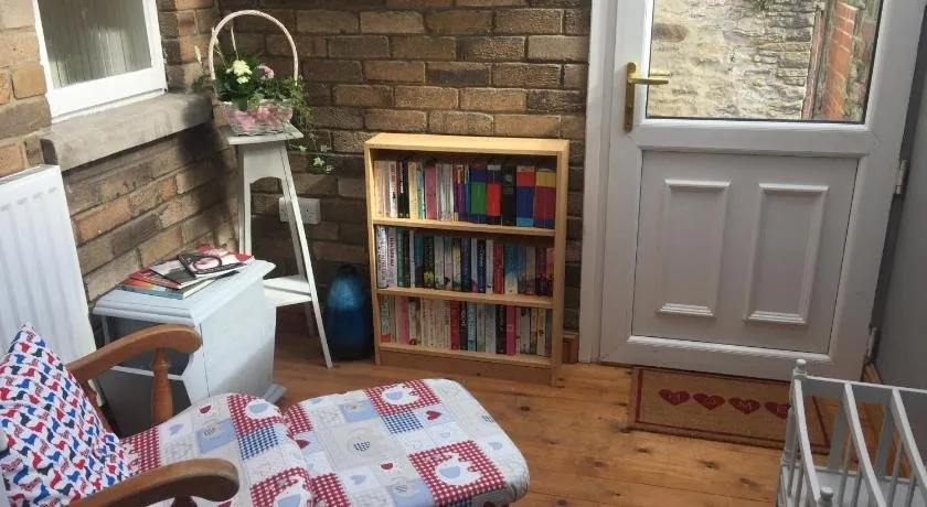 Hillside Holiday cottage - Image 1