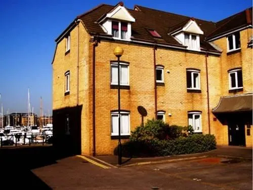 Town or Country - Atlantic Close - Image 1