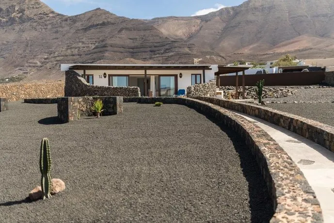 Villa Taguluche Famara - Image 1