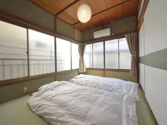 TW22 Large Private House in Ikebukuro - Image 1