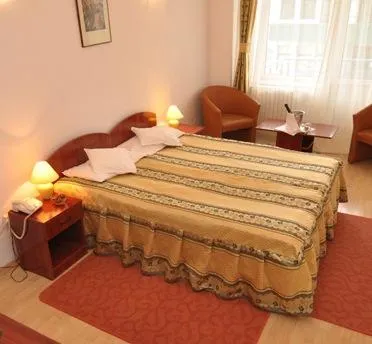 Dali Hotel - Image 1