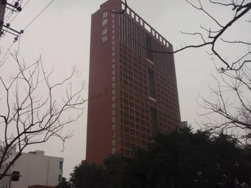 Lasony Serviced Apartment - Image 1