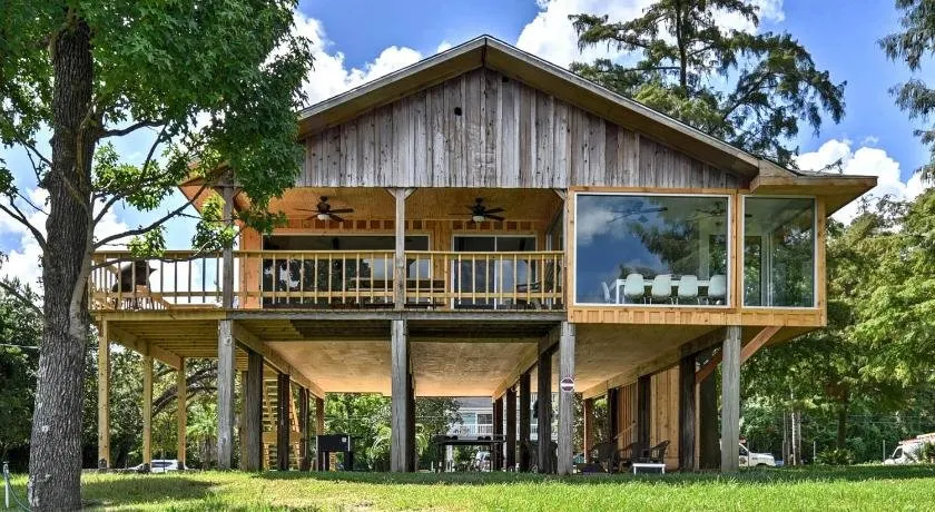 Home on San Jacinto River with Hot Tub Deck And Grill - Image 1