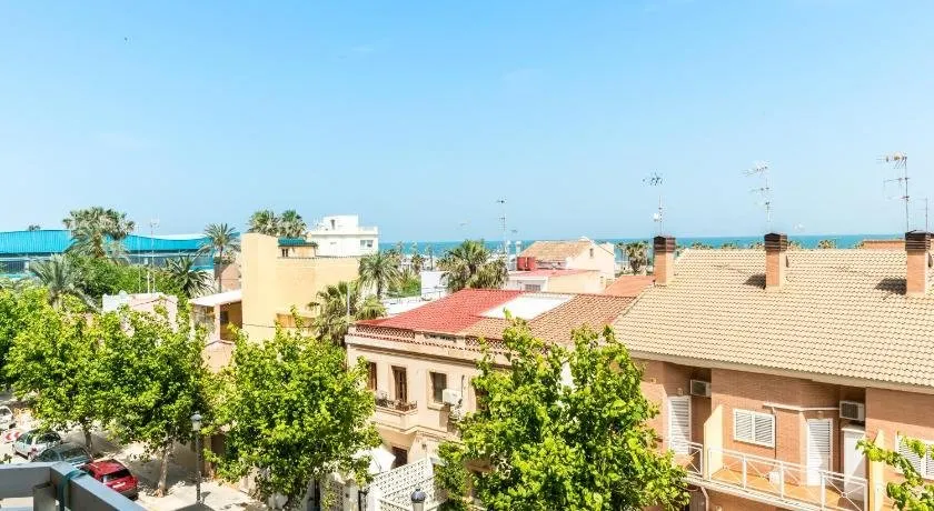 Modern Apartment Playa - Image 1