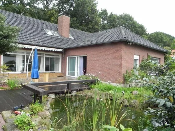 Villa am Wald Hannover - Image 1