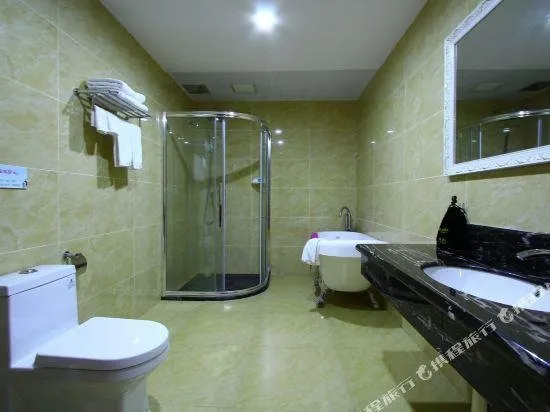 Yihao Hotel - Image 1