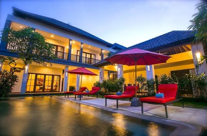 Echo Beach Villas - Image 1