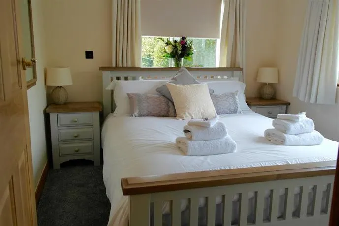 Ashford House 2 bedroom Apartment 'outdoor bathing tub' - Image 1