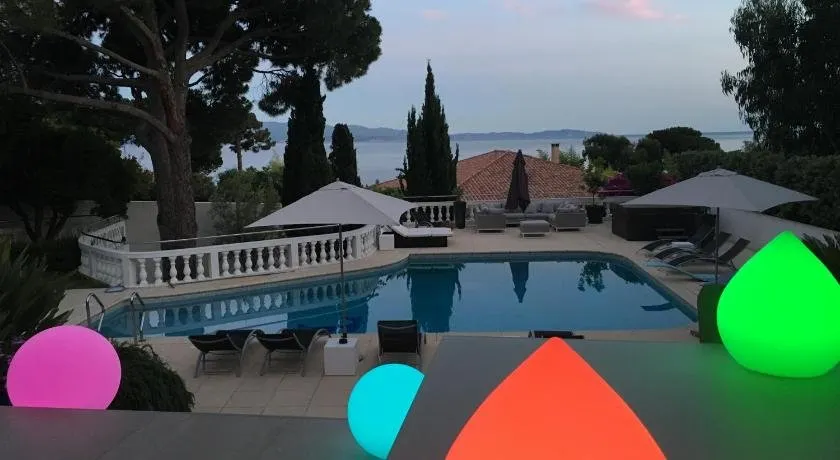 Villa Santa Monica - Image 1