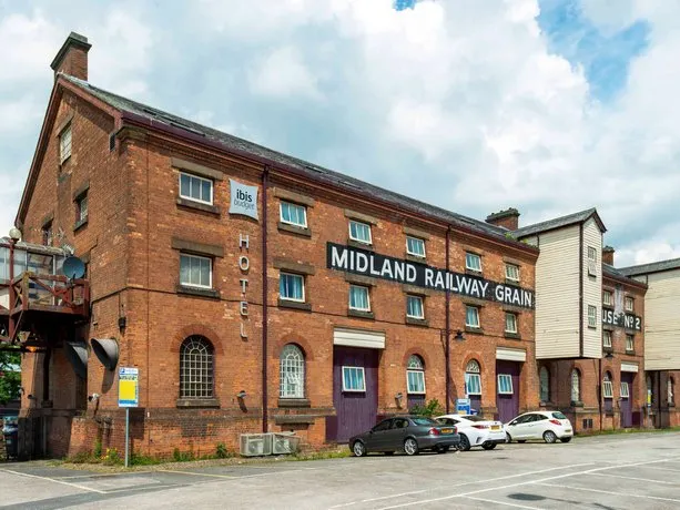 Ibis budget Burton upon Trent Centre - Image 1