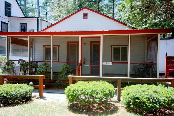 Glenmoore Lodge - Image 1