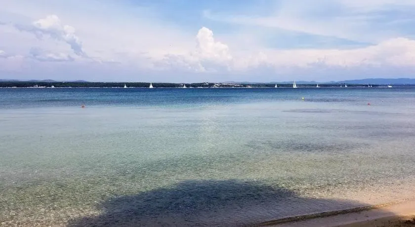 Sea Breeze Tkon - Image 1
