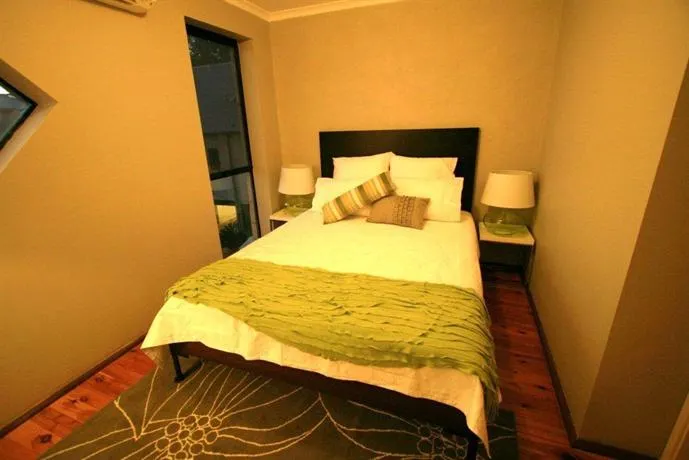The Fremantle Town House - Image 1